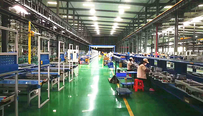 >上下同欲，沖鋒一線！